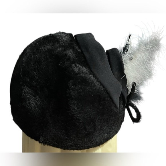 Jacques Heim Black Women\'s Duchess 50s or 60s Hat with Feather Accent main image 5